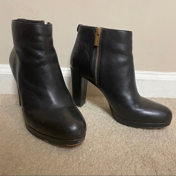 Michael Kors Frenchie Leather Booties Size 8 - Picture 3 of 8